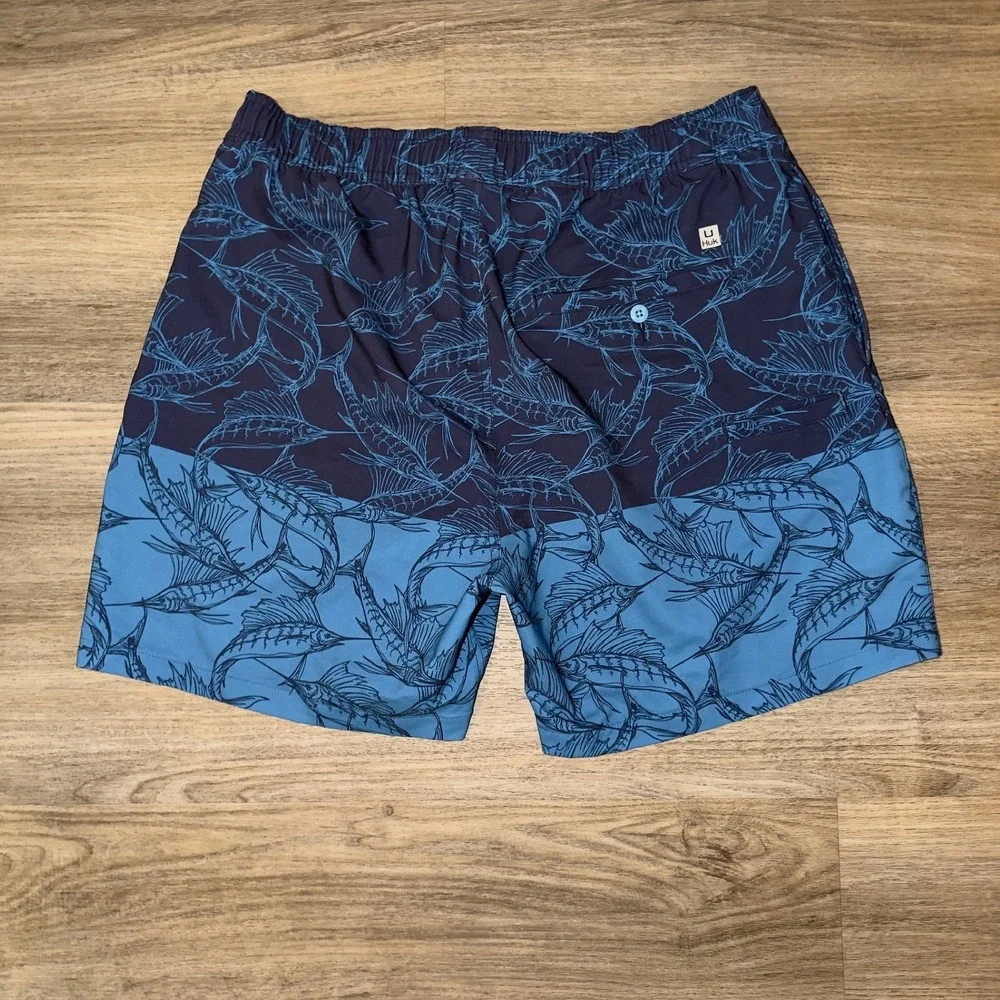 Huk Performance Fishing Shorts Mens XL Blue Marlin Print Stretch H2000089